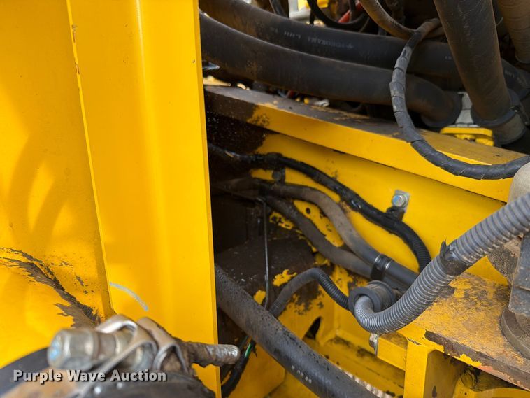 image for item FN5817 2014 Komatsu PC360LC-10 excavator