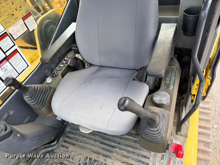 image for item FN5817 2014 Komatsu PC360LC-10 excavator