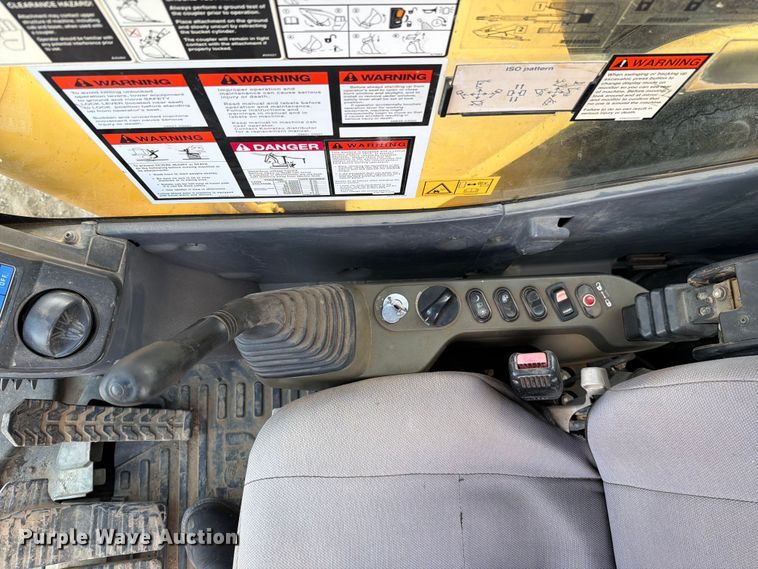 image for item FN5817 2014 Komatsu PC360LC-10 excavator