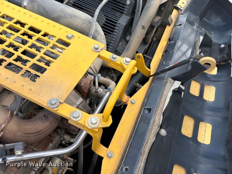 image for item FN5817 2014 Komatsu PC360LC-10 excavator