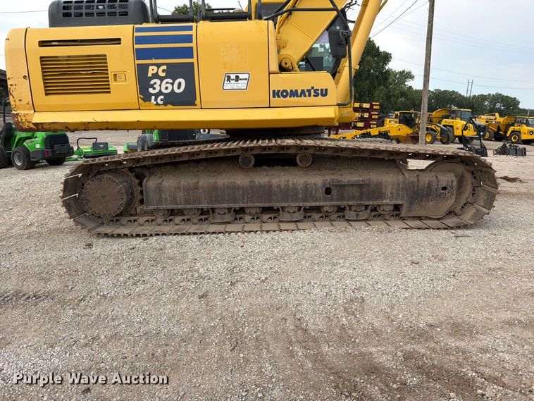 image for item FN5817 2014 Komatsu PC360LC-10 excavator