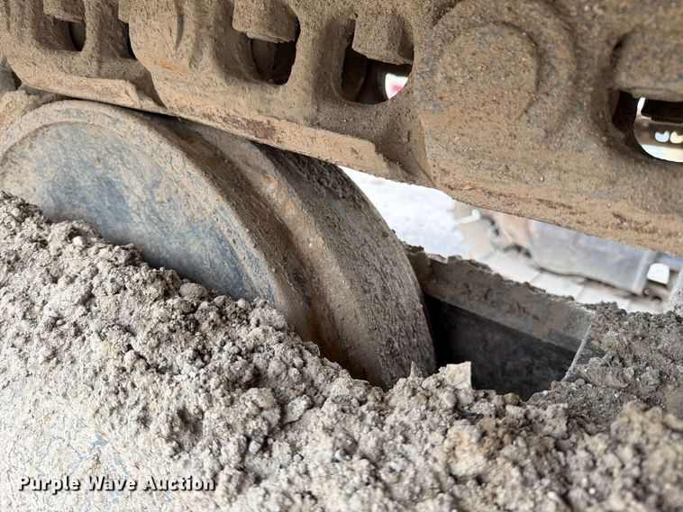 image for item FN5817 2014 Komatsu PC360LC-10 excavator