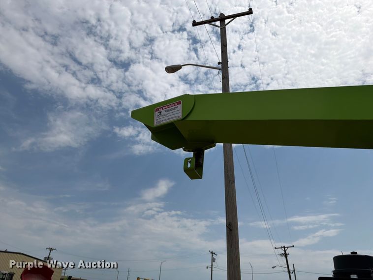 image for item FN5818 2026 Dyna V15-32 wood chipper