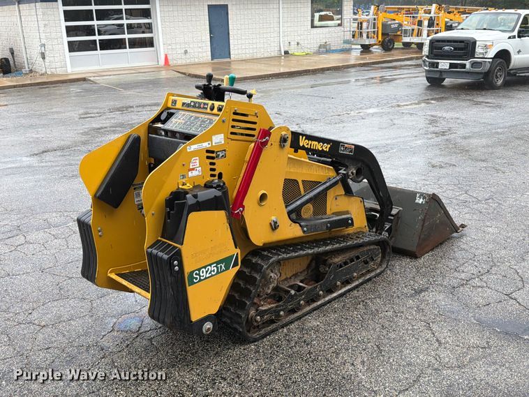 image for item FT6125 2024 Vermeer S925TX compact utility loader