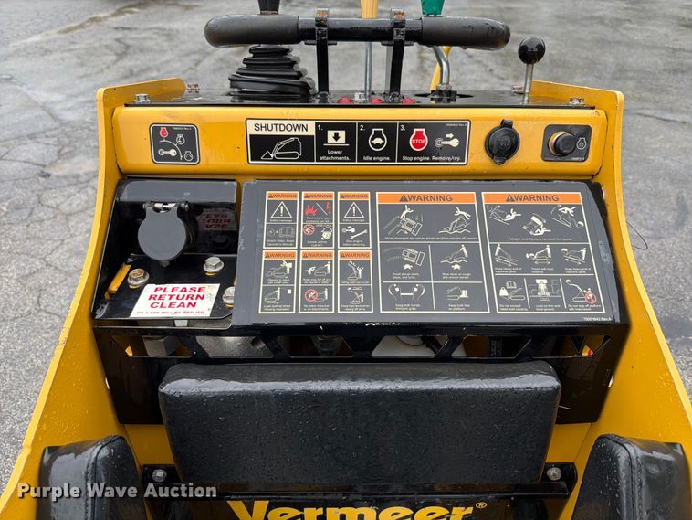image for item FT6125 2024 Vermeer S925TX compact utility loader