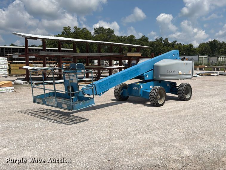 2006 Genie S-60 boom lift