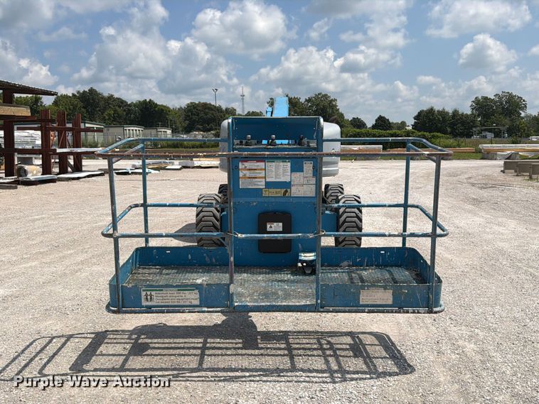 image for item FT6131 2006 Genie S-60 boom lift