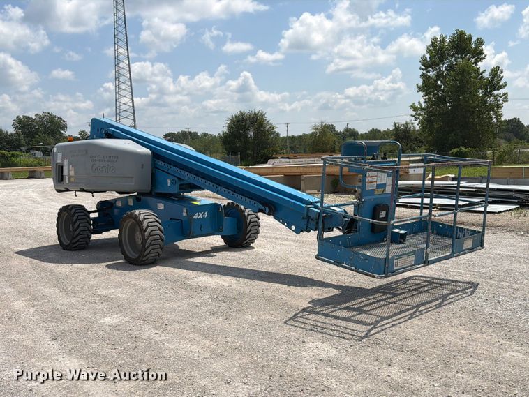 image for item FT6131 2006 Genie S-60 boom lift
