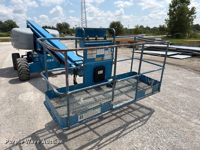 image for item FT6131 2006 Genie S-60 boom lift