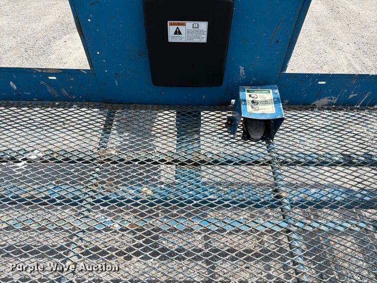 image for item FT6131 2006 Genie S-60 boom lift