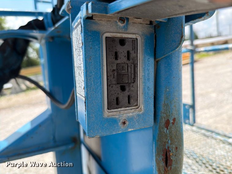image for item FT6131 2006 Genie S-60 boom lift