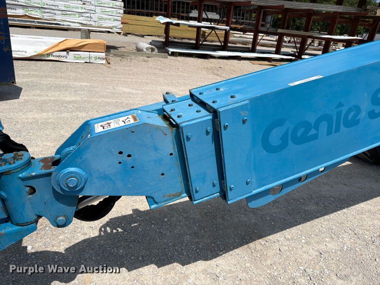 image for item FT6131 2006 Genie S-60 boom lift
