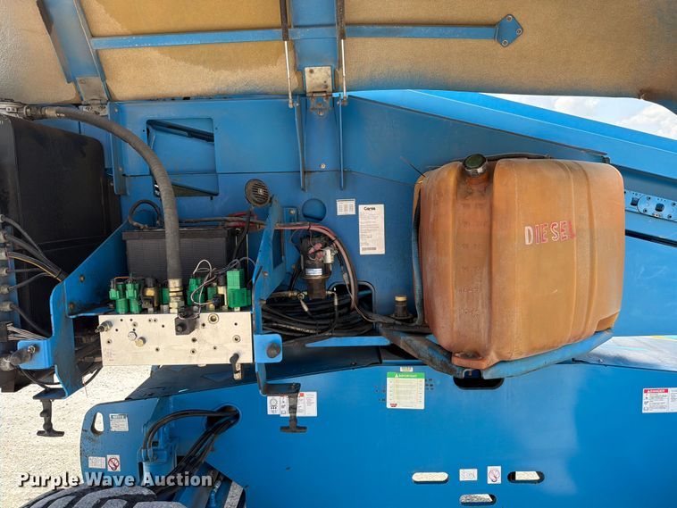 image for item FT6131 2006 Genie S-60 boom lift