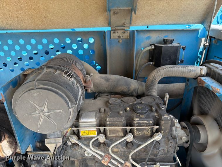 image for item FT6131 2006 Genie S-60 boom lift