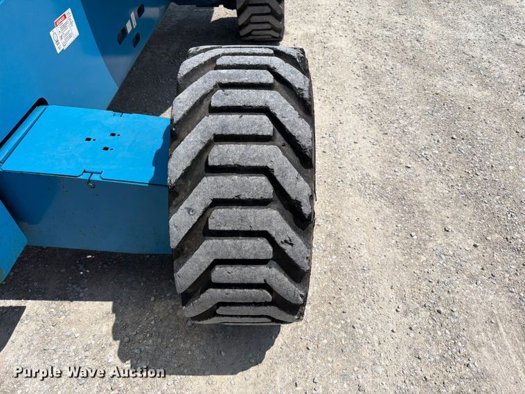 image for item FT6131 2006 Genie S-60 boom lift