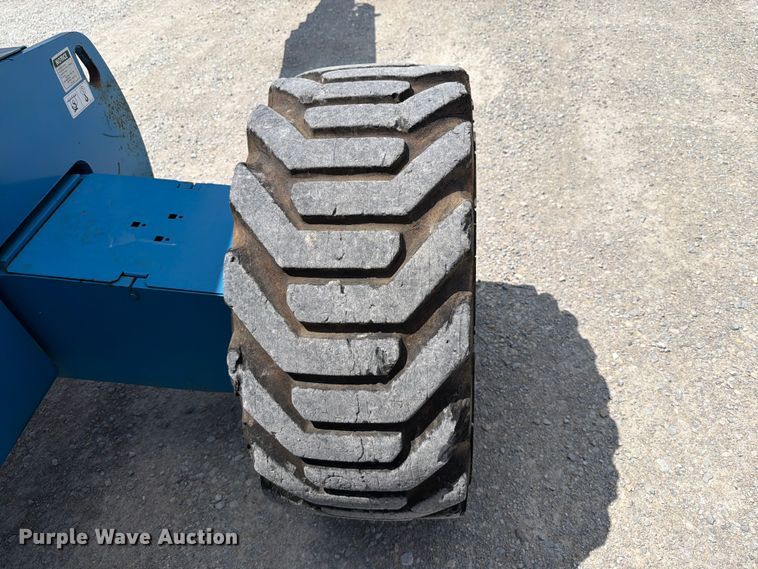 image for item FT6131 2006 Genie S-60 boom lift
