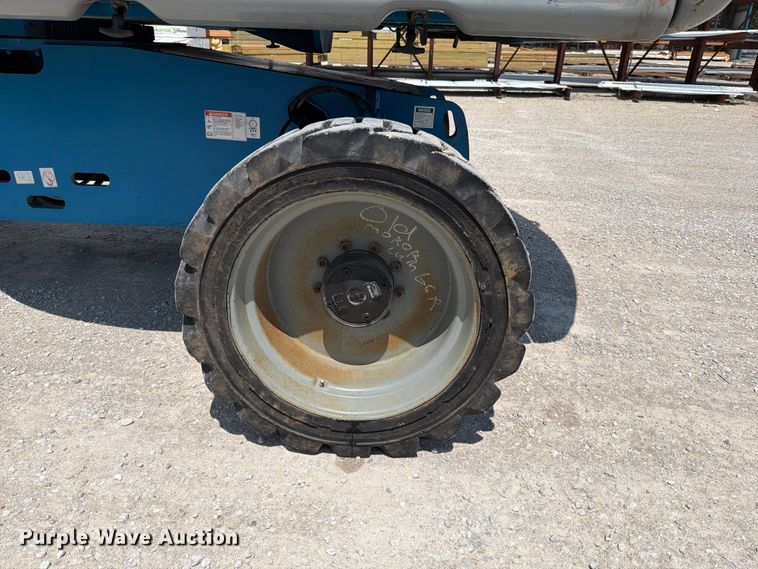 image for item FT6131 2006 Genie S-60 boom lift