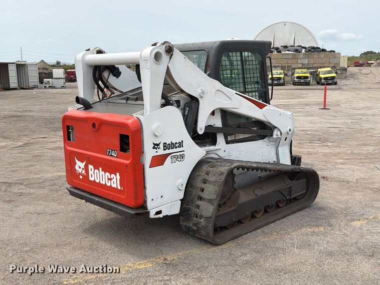 image for item FT6154 2018 Bobcat T740 tracked skid steer loader