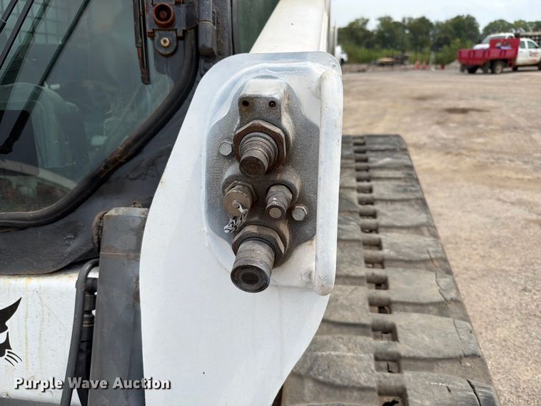 image for item FT6154 2018 Bobcat T740 tracked skid steer loader