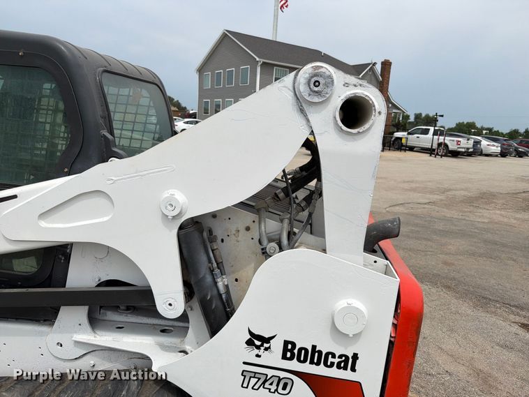 image for item FT6154 2018 Bobcat T740 tracked skid steer loader
