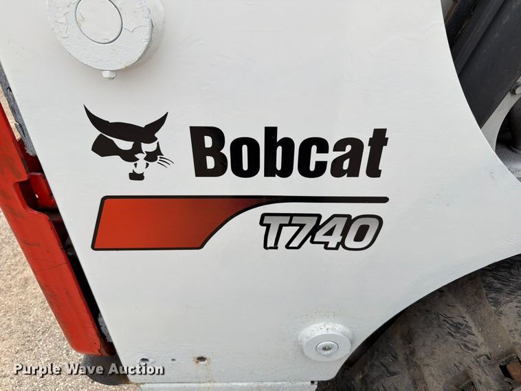 image for item FT6154 2018 Bobcat T740 tracked skid steer loader