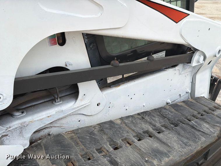 image for item FT6154 2018 Bobcat T740 tracked skid steer loader
