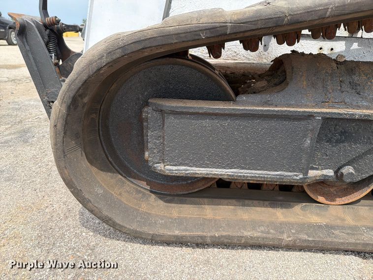 image for item FT6154 2018 Bobcat T740 tracked skid steer loader