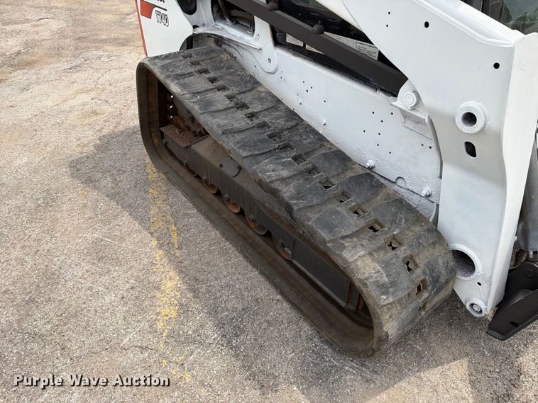 image for item FT6154 2018 Bobcat T740 tracked skid steer loader