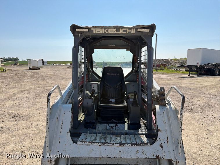 image for item FT8008 2006 Takeuchi TL130 tracked skid steer loader