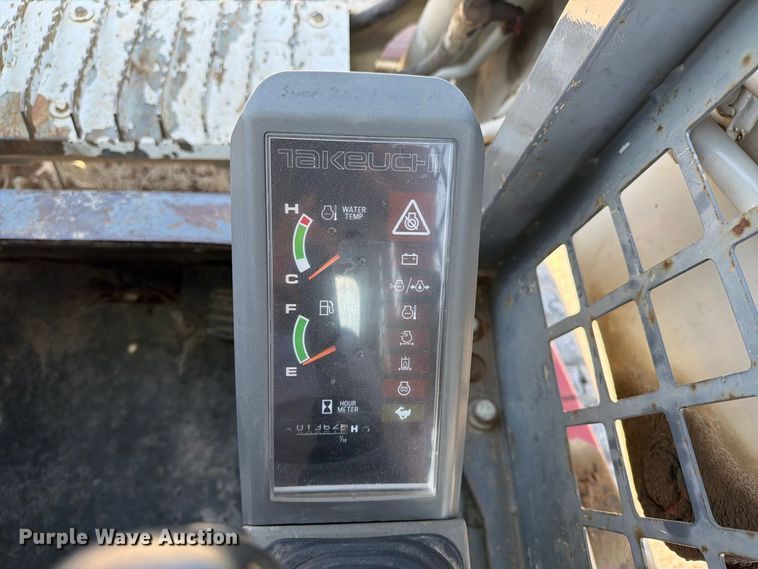 image for item FT8008 2006 Takeuchi TL130 tracked skid steer loader