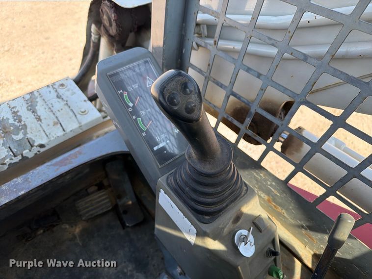 image for item FT8008 2006 Takeuchi TL130 tracked skid steer loader