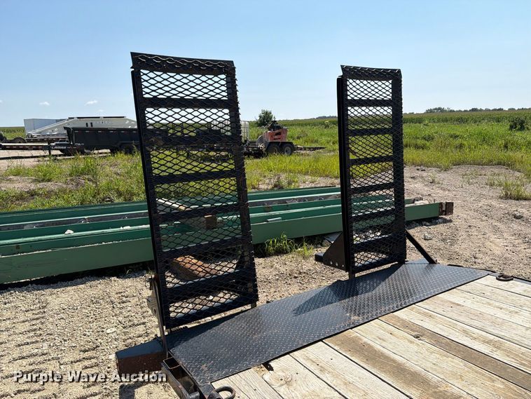 image for item FT8010 2021 Lamar TR-27 Bumper hitch trailer with ramps