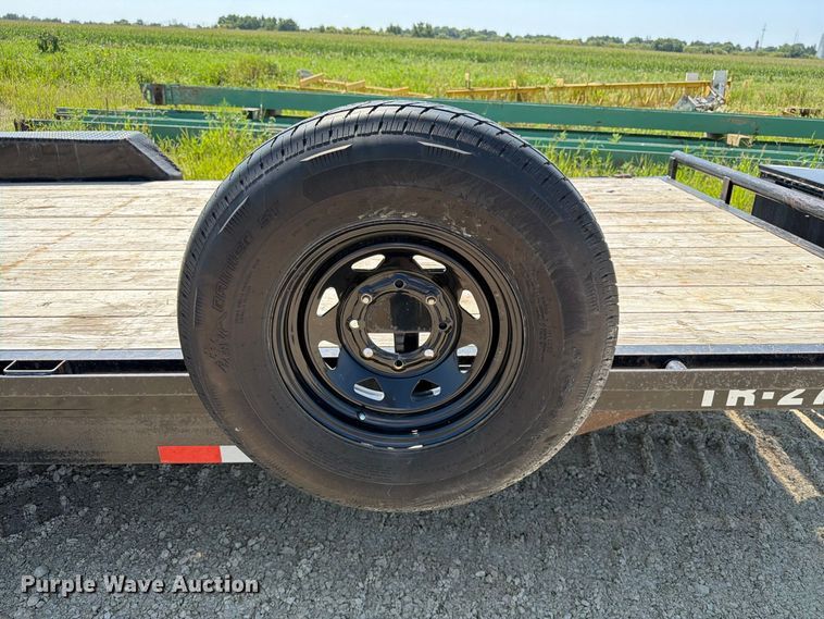 image for item FT8010 2021 Lamar TR-27 Bumper hitch trailer with ramps