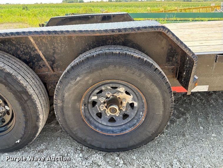image for item FT8010 2021 Lamar TR-27 Bumper hitch trailer with ramps