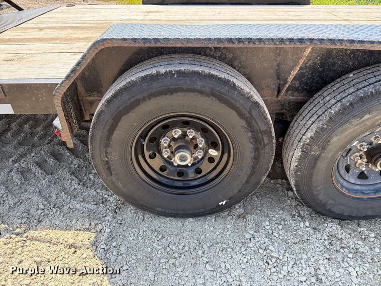 image for item FT8010 2021 Lamar TR-27 Bumper hitch trailer with ramps