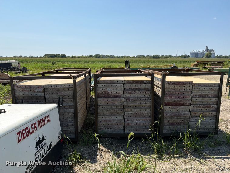 image for item FT8011 246 concrete forms