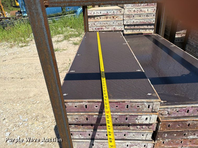image for item FT8011 246 concrete forms