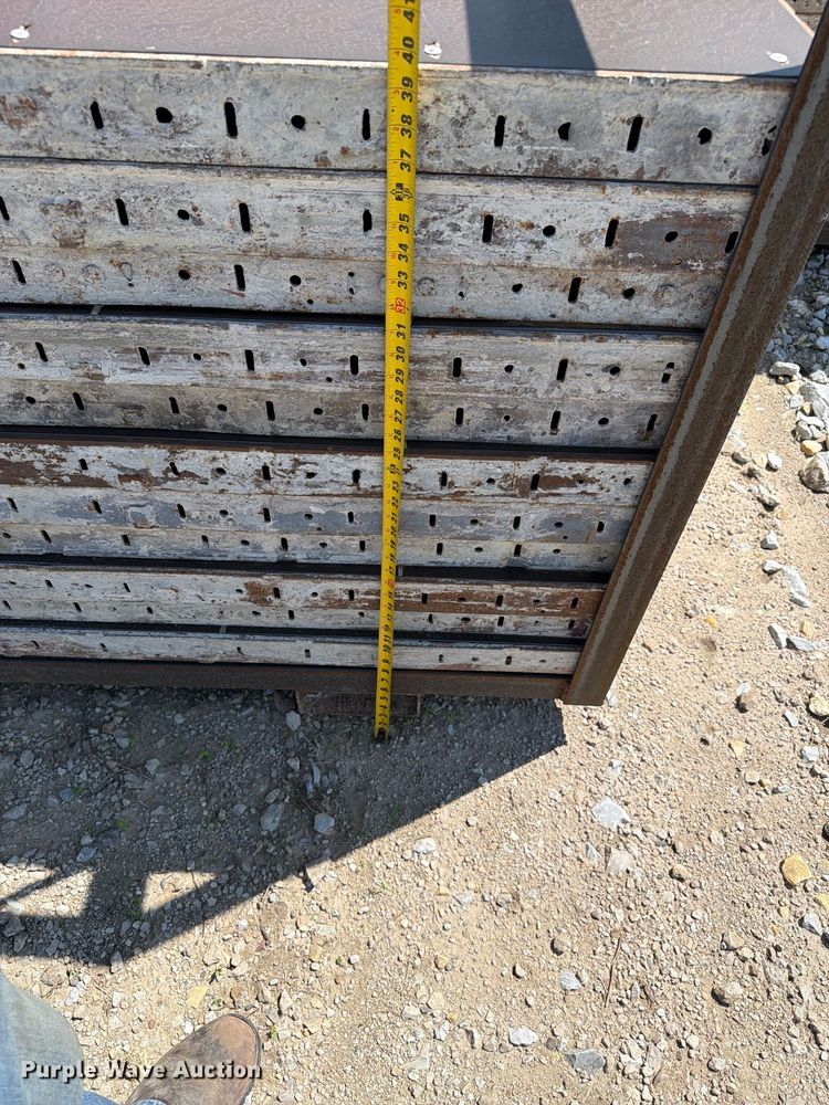 image for item FT8011 246 concrete forms