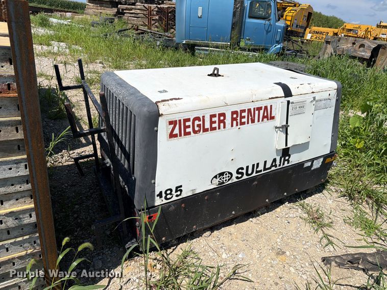 image for item FT8013 Sullair 185 air compressor