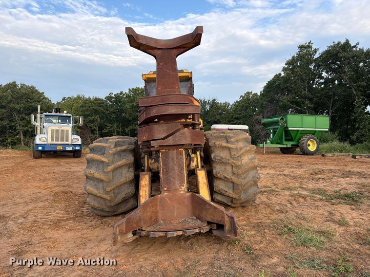 image for item FU1010 2005 John Deere 843H feller buncher