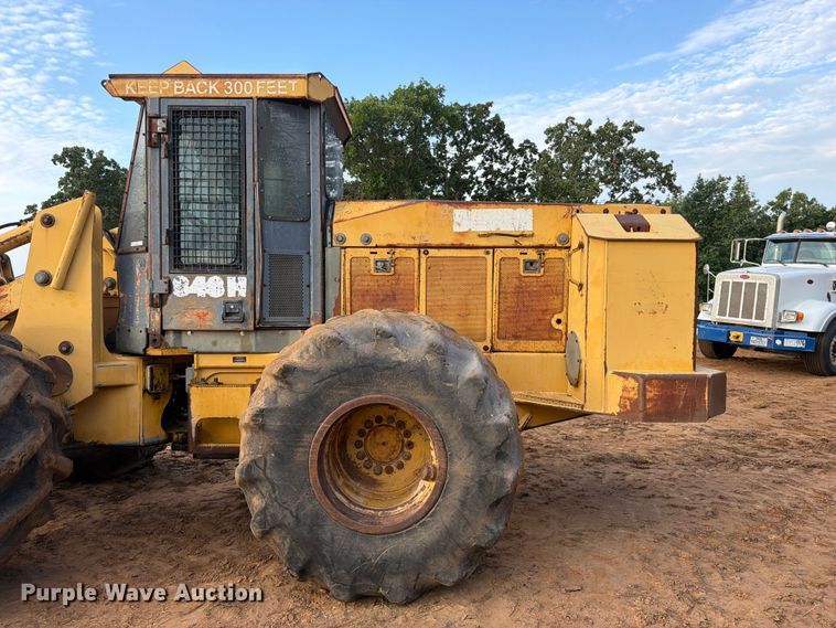 image for item FU1010 2005 John Deere 843H feller buncher
