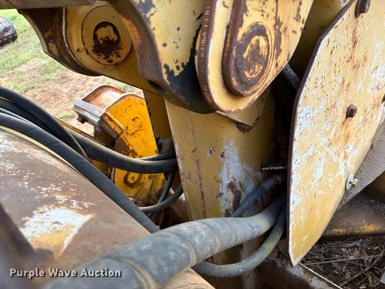 image for item FU1010 2005 John Deere 843H feller buncher