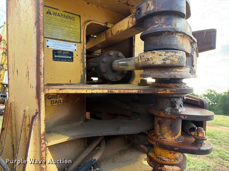 image for item FU1010 2005 John Deere 843H feller buncher