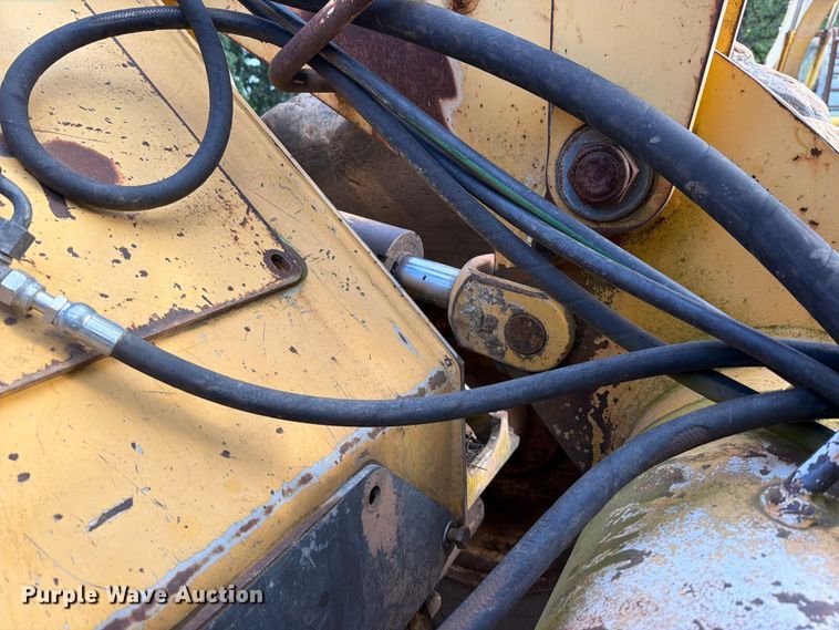 image for item FU1010 2005 John Deere 843H feller buncher
