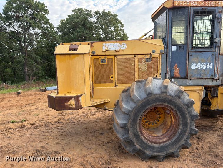 image for item FU1010 2005 John Deere 843H feller buncher