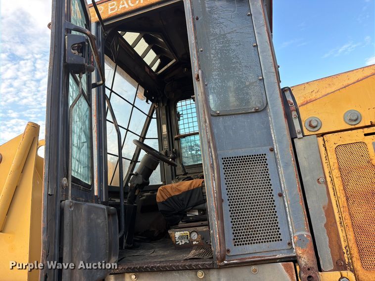 image for item FU1010 2005 John Deere 843H feller buncher