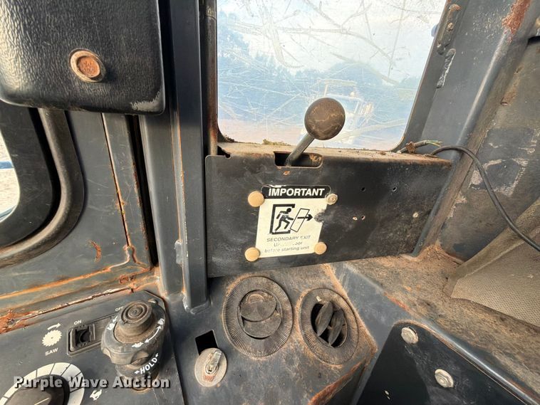 image for item FU1010 2005 John Deere 843H feller buncher