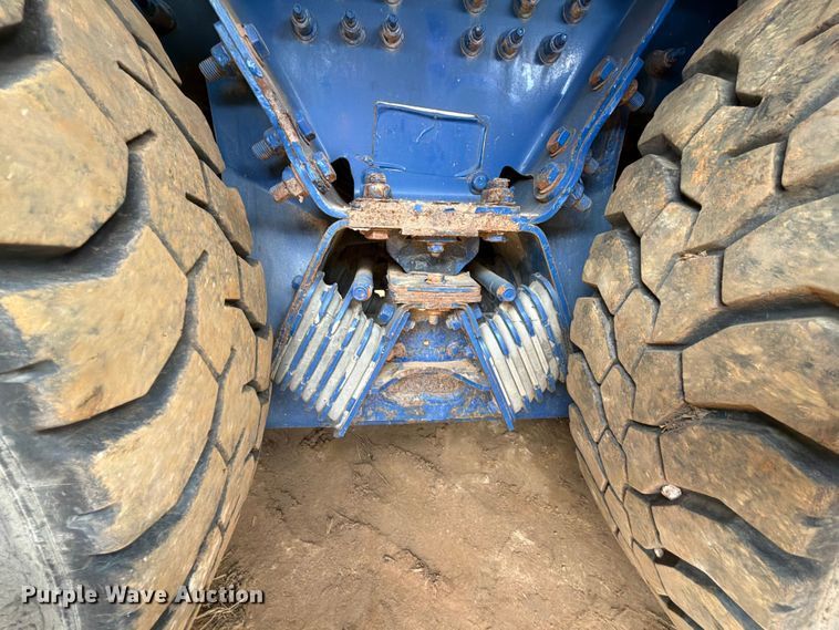 image for item FU1011 2011 Peterbilt 367 crane truck