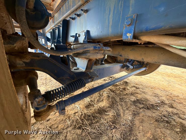 image for item FU1011 2011 Peterbilt 367 crane truck
