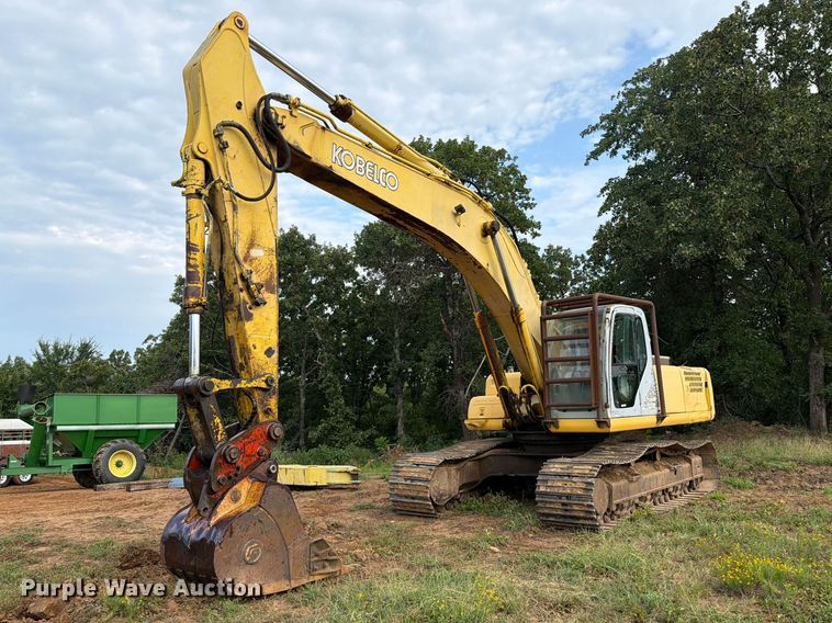 2001 Kobelco SK330LC excavator